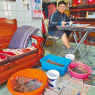 基中清寒生 夺台大清大双榜