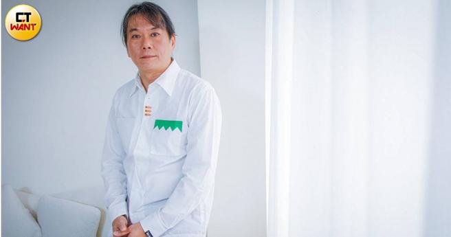 导演林明谦拍摄纪录片《交换礼物》，面对癌症治疗有更多元角度。（图／赵文彬摄）