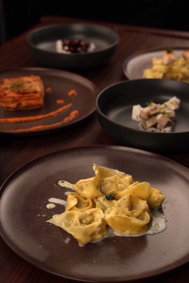 廚藝系餐廳運營，創意料理大放異彩，打造高質感美食饗宴。(照片/義守大學提供)