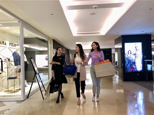 丽晶精品不畏精品成长放缓，2024年营业额超过70亿元。（丽晶精品提供）