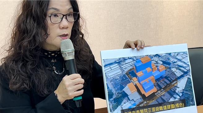 东港安泰大火不仅酿9死，更烧出医院违建率高达47.2％的惊人状况。（谢佳潾摄）