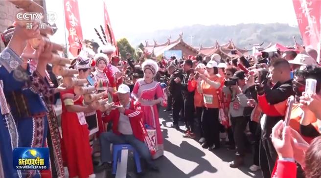 陆消费火热开年新场景新业态不断涌现。（大陆央视）