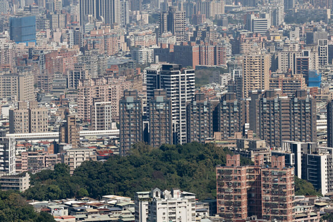 戴德梁行不动产估价师事务所所长杨长达2日指出，全台住宅市场2025年将回归冷静。图／本报资料照片