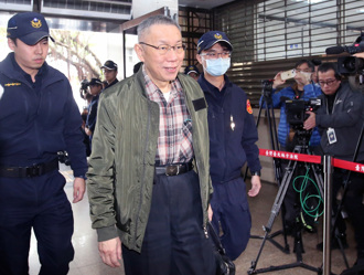 吳子嘉點名柯「保管金錢最重要的人」：她跟橘子有聯絡