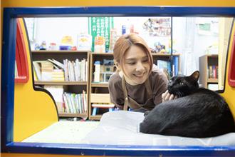 郭靜自爆痛失摯愛 朝聖張惠妹大巨蛋淚崩「哭到面紙當面膜」