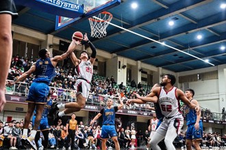 PLG》艾賽亞搭配陳范開火 鋼鐵人痛宰勇士31分摘首勝