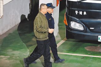 柯法庭自曝一出舍房 看守所大喊迴避