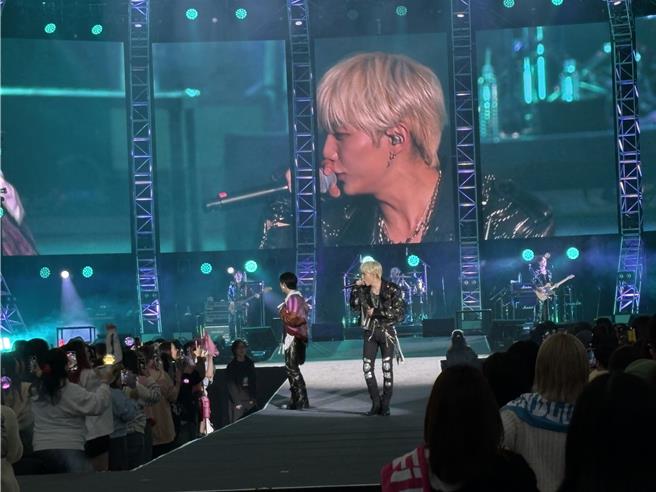 Hi-Fi Un!corn出道短短一年多，但相当有诚意，一登台就讲了许多中文，有备而来。（粉丝提供）