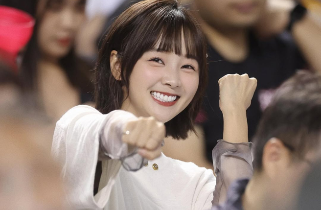 篮篮传出退出乐天女孩啦啦队。（图／篮篮IG）