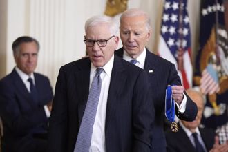 MLB》大聯盟又一人得獎！金鶯新老闆樂善好施 獲頒美國總統自由勳章