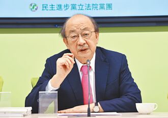 當16年老大 柯總召陷轉型考驗