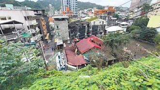 缺乏維護 基中歷史建築官舍 挨批不如鬼屋