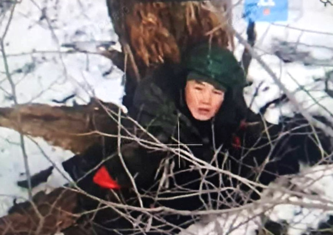 乌克兰总统泽伦斯基4日称，在俄罗斯与乌军作战的北韩士兵，2天内就被歼灭一整个营队。图为泽伦斯基2024年12月公布的北韩士兵影像。（图／TPG、达志影像）