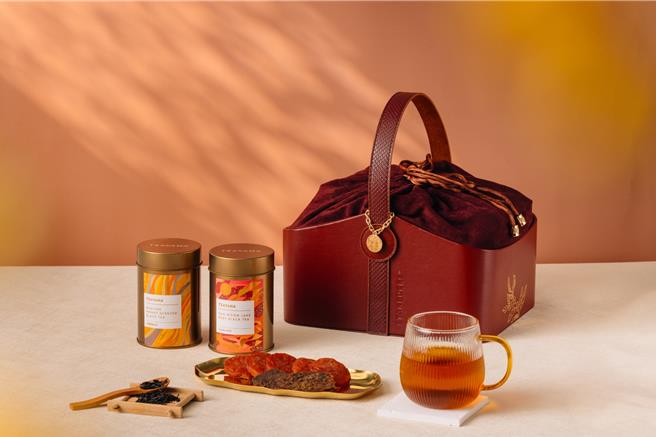 星巴克「星巴克春節禮籃組」，2980元。（星巴克提供／朱世凱台北傳真）