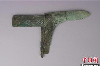 秦咸阳城北郊发现大型墓葬区 出土逾千件文物、大量陶文