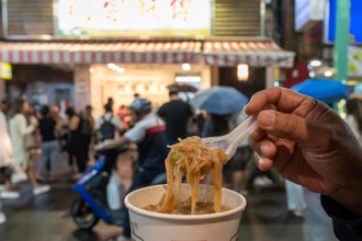 韩观光客慕名来台吃「传统美食」 一票人失望：不怎样