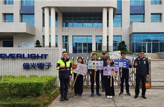 苗警攜手億光電子防詐 阻斷移工帳戶成共犯