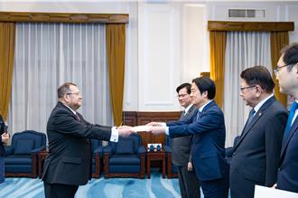 瓜地馬拉大使呈遞到任國書  賴總統：期待兩國情誼更上層樓