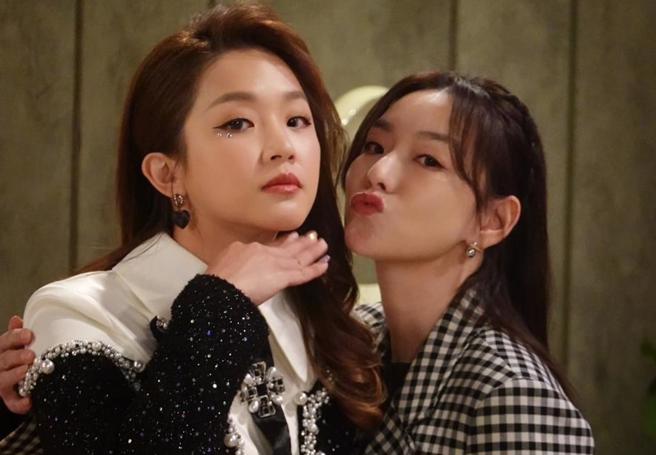 賴慧如（左）、賴芊合在《好運來》閨蜜反目。（民視提供）