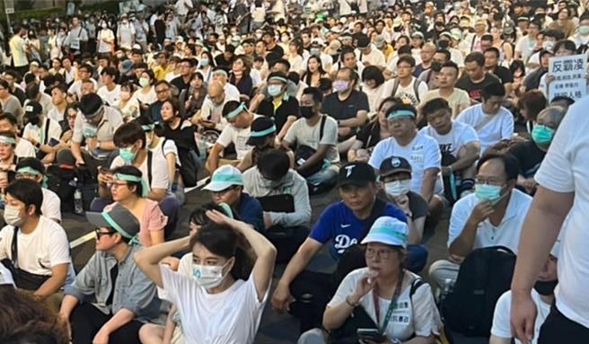 台湾民眾党支持者11日将举办「钉孤支」活动，声援柯文哲。（张雪如提供／叶静美彰化传真）