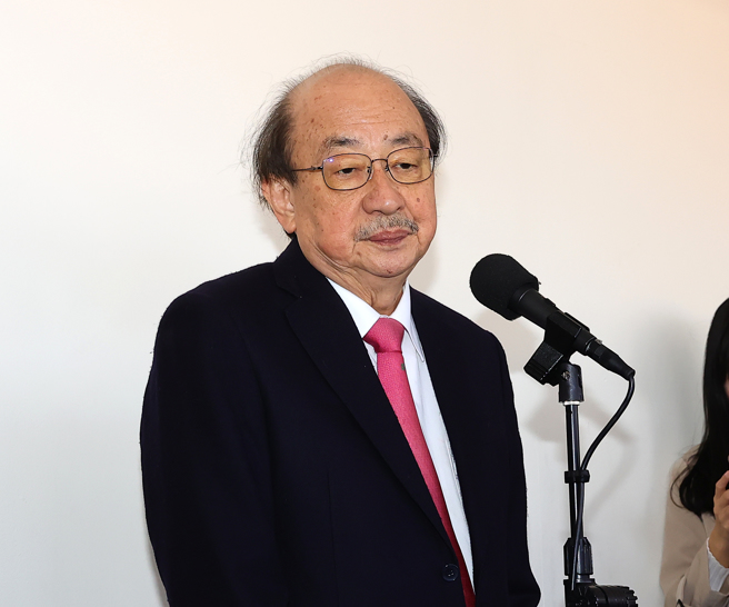 立法院长韩国瑜6日召集朝野党团协商，出席的民进党立法院党团总召柯建铭（见图）于会前受访。（刘宗龙摄）