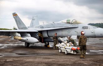 「殺人蜂」來了！美F-18戰機9殺器上身