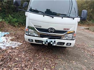 可惡！苗栗雲海密境偷倒廢棄物   不肖業者遭人贓俱獲