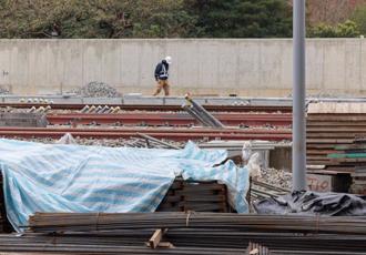 春安勞檢首日開罰93萬 北市勞檢處：高處墜落是職災主因