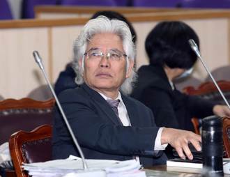 民進黨擋退休警年改嗆釋憲 基層警炸鍋：可以罷免銓敘部長嗎