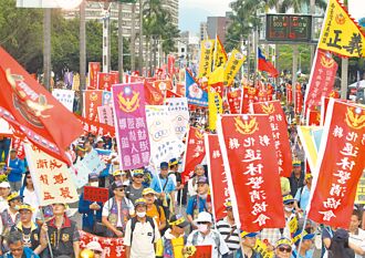 警察年改三讀綠預告違憲！游毓蘭氣炸：民進黨多恨警消？