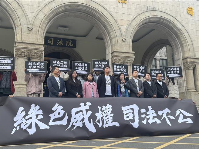 民眾党11日将于自由广场举行「111钉孤枝」大游行。（示意图／资料照／赖佩璇摄）