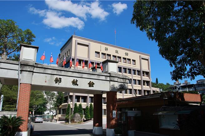 立院三读通过单独提高警消、海巡、移民和空勤人员月退所得替代率上限至80％，铨叙部深表遗憾。(铨叙部提供)