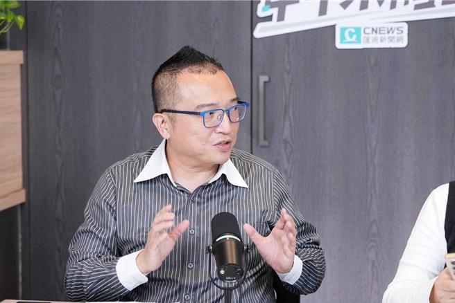 民眾党前主席柯文哲司法案件缠身而请辞，6个月内需完成党主席补选，虽他曾希望在2月1日完成，但因程序繁复，民眾党秘书长周榆修今表示，拟定于2月下旬完成。（《中午来开匯》提供）