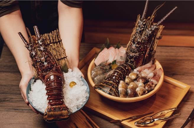 欢庆新开店，1月10日至27 日，民眾到牌「乐崎」信义店用餐，凡点用「极品龙虾双人套餐」并完成社群分享，即可获赠价值 799 元的美洲龙虾。（图／乐崎火锅）