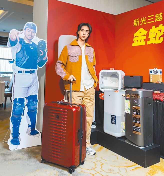 看好質感小宅新趨勢，新光三越推薦智能科技×寵物友好家電。讓家更懂生活。（石智中攝）