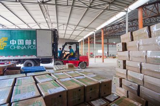 2024年陸快遞業務量逾1700億件 收入破1.4兆元人民幣