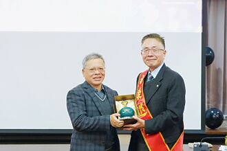 中央大學校長周景揚 1月底榮退