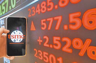 让黄仁勋领导软硬融合