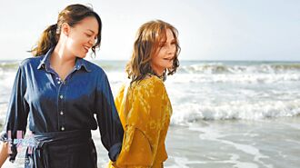 张榕容《花明渡》报喜 登日舞影展开幕片