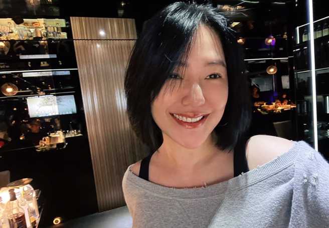 小S亲自回应戒酒原因。（图／翻摄自小S脸书）