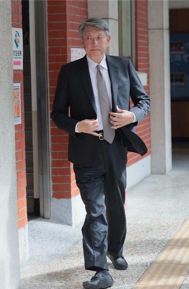 川普1月20日重返白宫，对于关税衝击，经济部长郭智辉8日表示，评估对台影响较大的是ICT与汽车产业，会协助转移到不会增加关税地区。（郭吉铨摄）