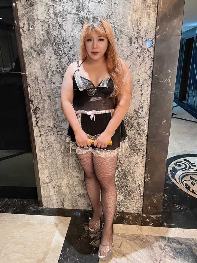 珮珮兒雖大尺度演出，但心中仍有一把尺。（珮珮兒提供）