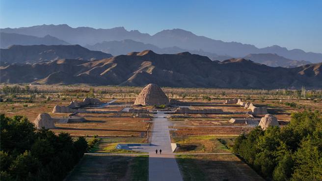 神祕西夏陵見證多民族交流融合。圖為西夏帝陵3號陵。（新華社）