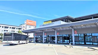 搭公車看棒球 南市安南區首座大型公車轉運站座落球場旁