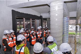 北市「产官学」合作 台大师生亲临新建工程现场体验实务
