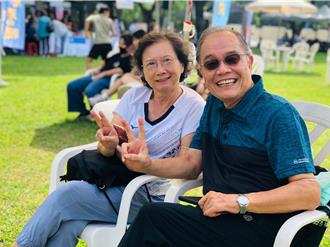 不药而癒！退休夫妻用爱与奉献当志工 找回健康与快乐