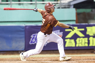 UBL》張育昇成「王柏鈞殺手」 嘉大11局扳倒中信第6名作收