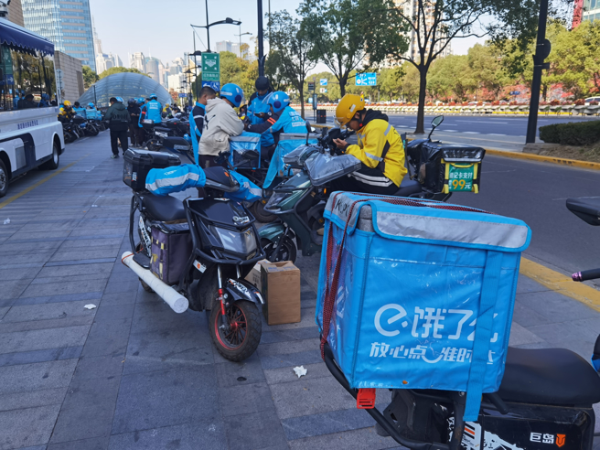 陆1个配送员背后有4家关联企业却都不负雇主责任判决厘清。（示意图:shutterstock/达志） 