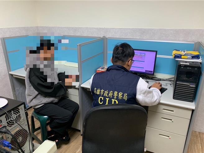 少年队员警寻获少女平安带返与家人团聚。（高市少年警队提供／纪爰高雄传真）