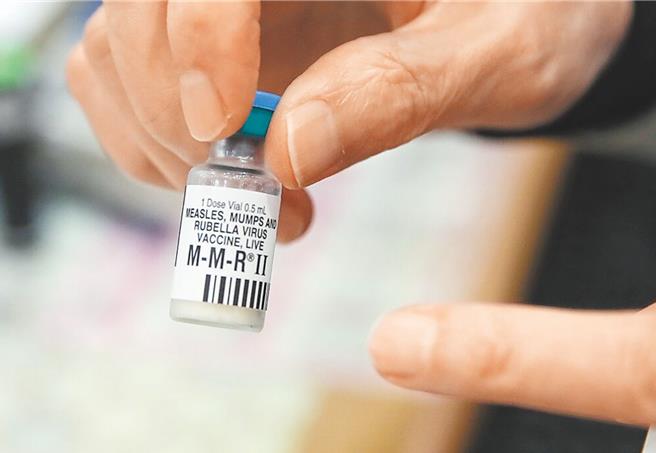 麻疹延燒，大家搶著去打疫苗，根本沒必要。圖為MMR麻疹腮腺炎德國麻疹混合疫苗。（王英豪攝）